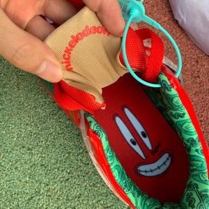 NIKE KYRIE LOW 2 SBSP "MR. KRABS" Authentic